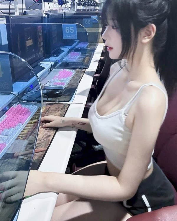Lol.jpg ㅇㅎ) PC방 옆자리